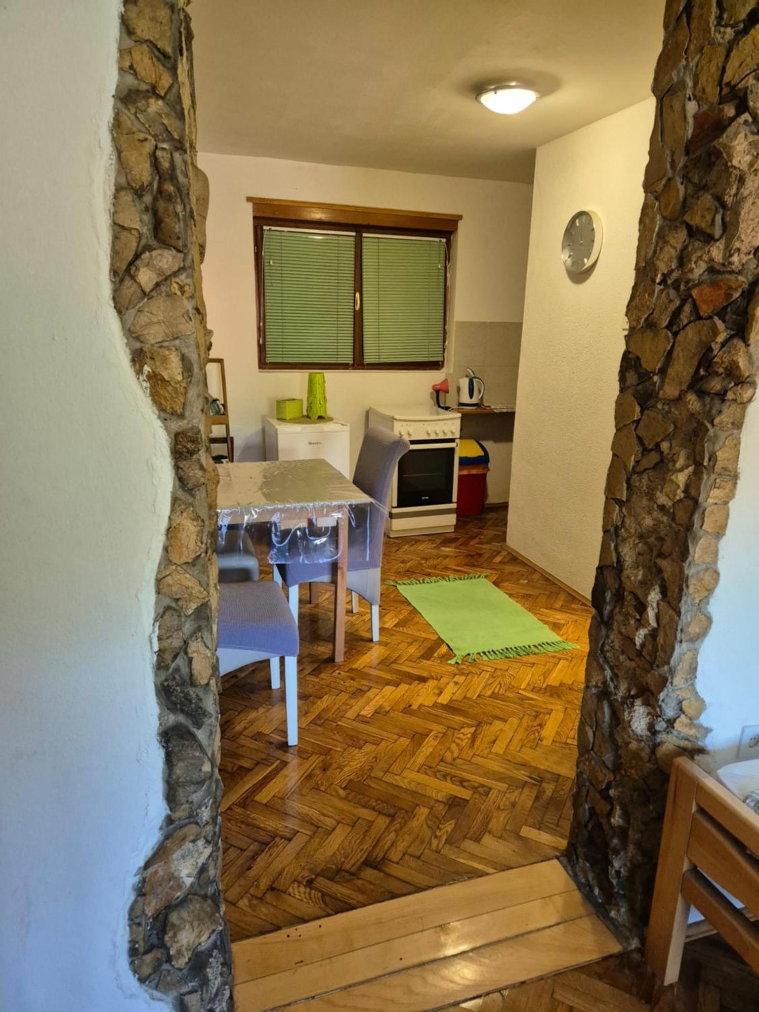 House Dado Jezerce Quarto foto